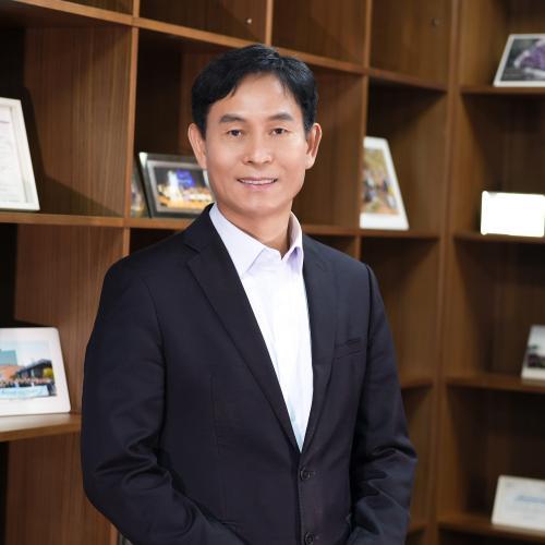 John Yong-In Park 