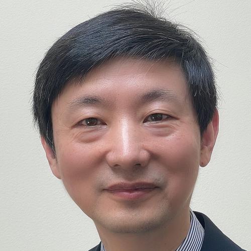 Yong Lian headshot