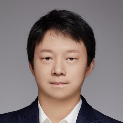 Sijun Du headshot