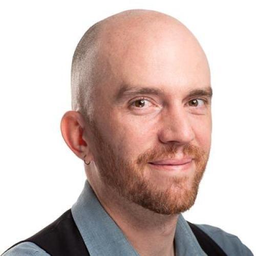 Steven Le Moan headshot