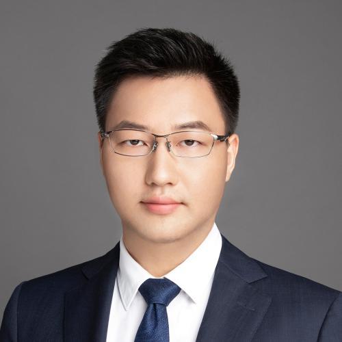 Wei Mao headshot