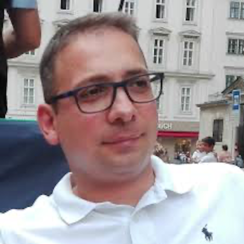 Prof. Thomas Noulis headshot