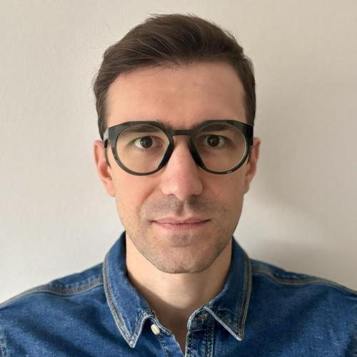 Alessandro Ravera headshot