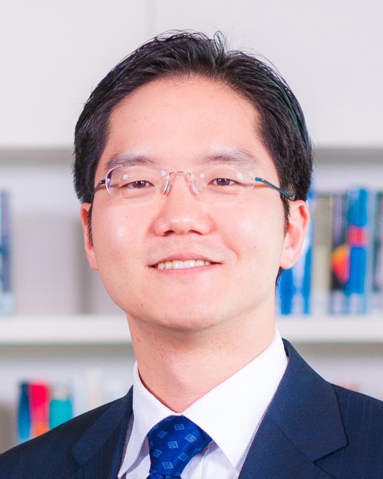 Jerald Yoo headshot