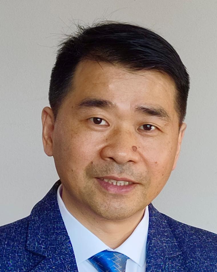 Liang Dong headshot