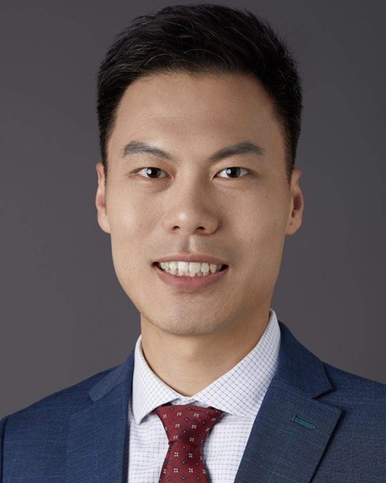 Yan Lu Headshot