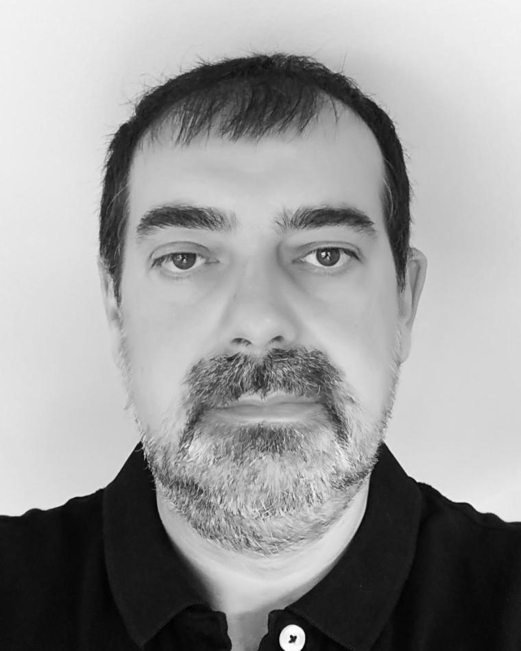 Luis Hernandez headshot