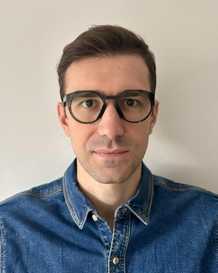 Alessandro Ravera headshot