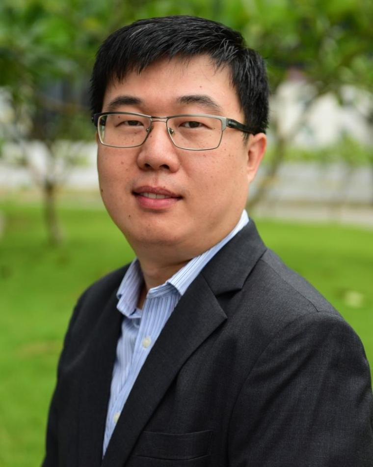 Xiaojin Zhao headshot